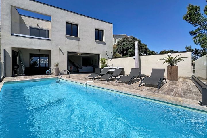 Évadez-vous dans notre villa d'exception près d'Avignon !