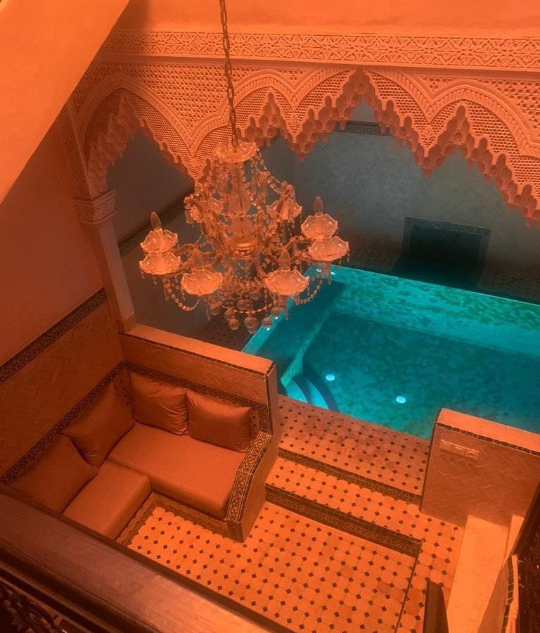 Photo de Riyad piscine intérieur privée dans un village au cœur de marrakech