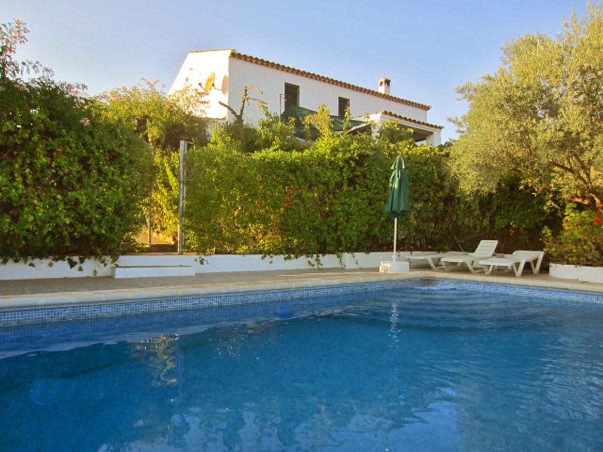 Photo de Maison de campagne, style andalou, avec piscine privée à Cordoue, ensoleillée et pas de vis à vis