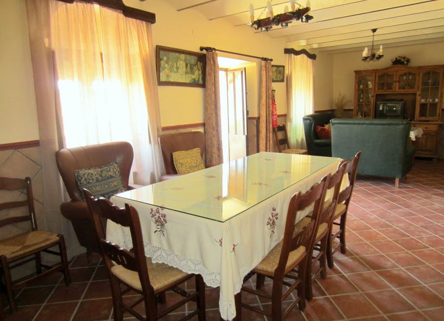 Photo 3 de Maison de campagne, style andalou, avec piscine privée à Cordoue, ensoleillée et pas de vis à vis