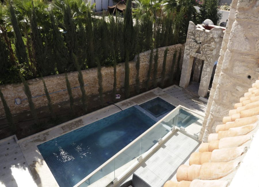 Photo 2 de Stunning Villa for with Spectacular Pool