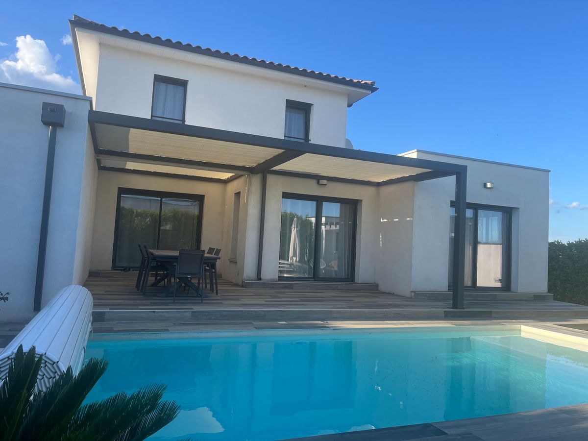 Photo de villa 4 chambres et piscine 