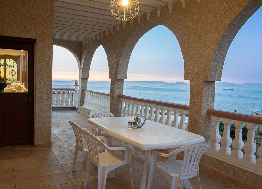 Photo 3 de Villa Zahra Tanger – Votre havre de paix avec vue sur le détroit de Gibraltar