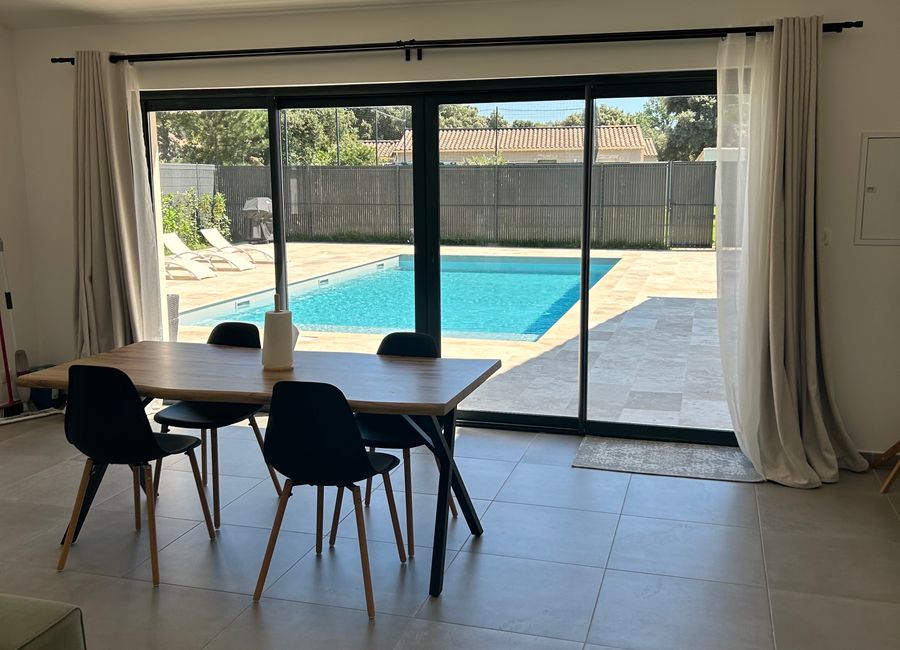 Photo 3 de Logement avec piscine privée sans vis à vis