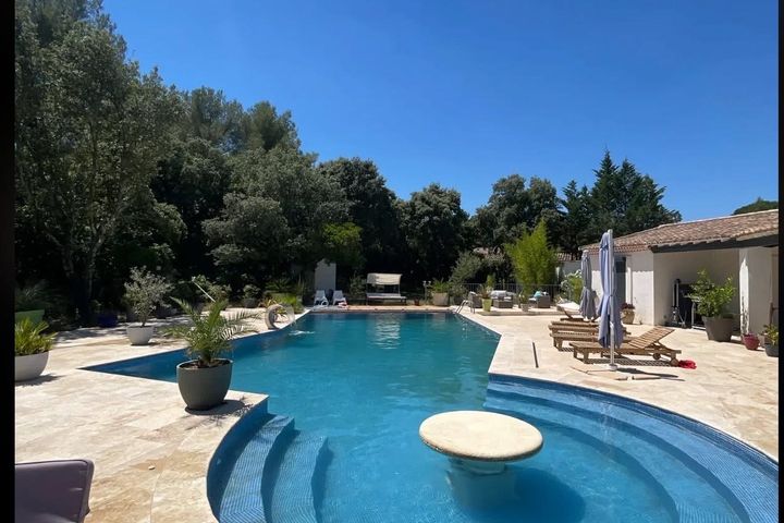 VILLA AVEC PISCINE PRIVÉE · NÎMESLes Clématites Nîmes