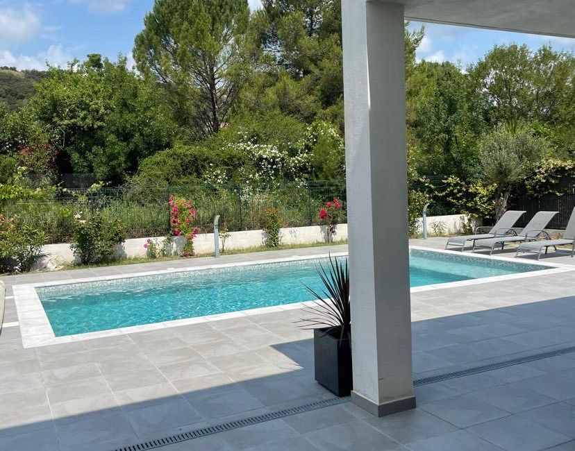 Photo 1 de Villa spacieuse avec piscine
