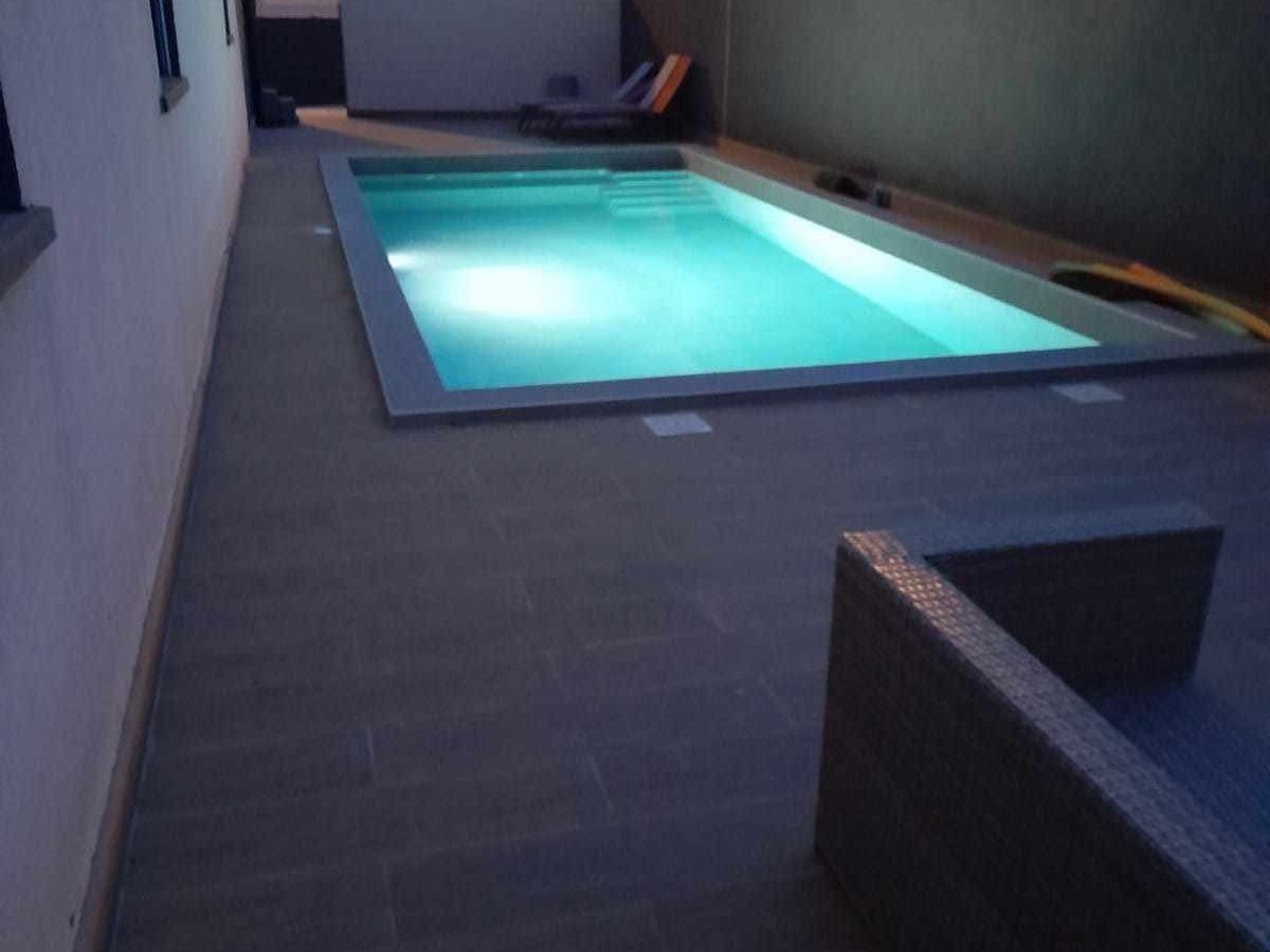 Photo de villa avec piscine à 20 minutes de l’Espagne