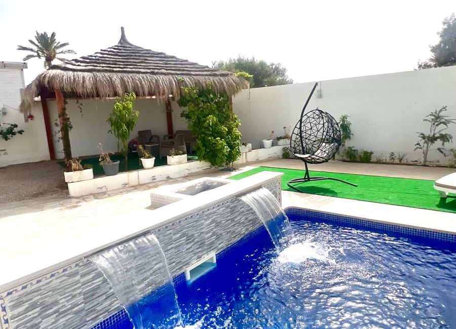 Photo 1 de  Grande villa à Djerba