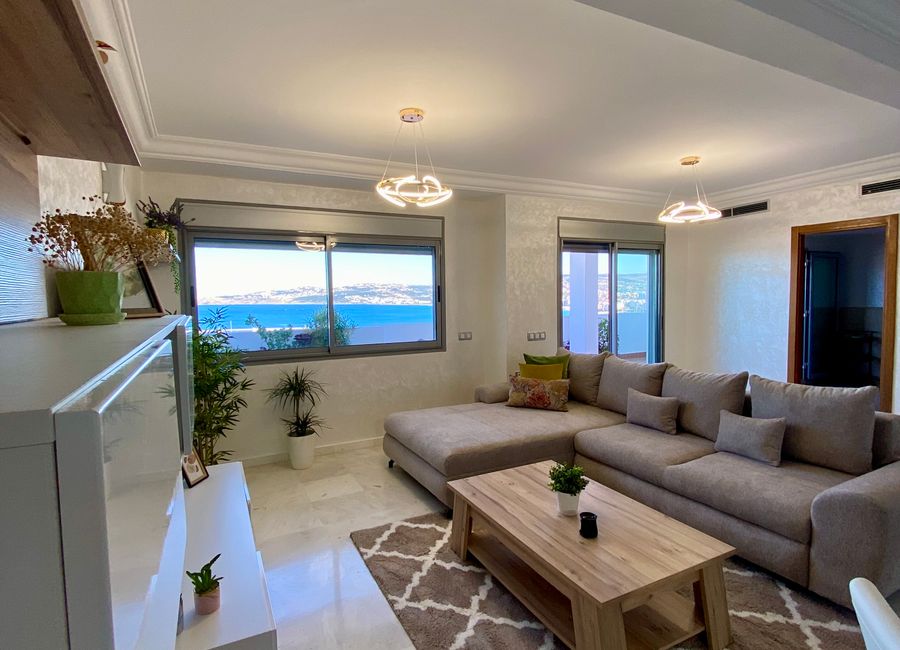 Photo 3 de Superbe Duplex Vue Mer – Terrasse & Piscine | Tanger Boulevard