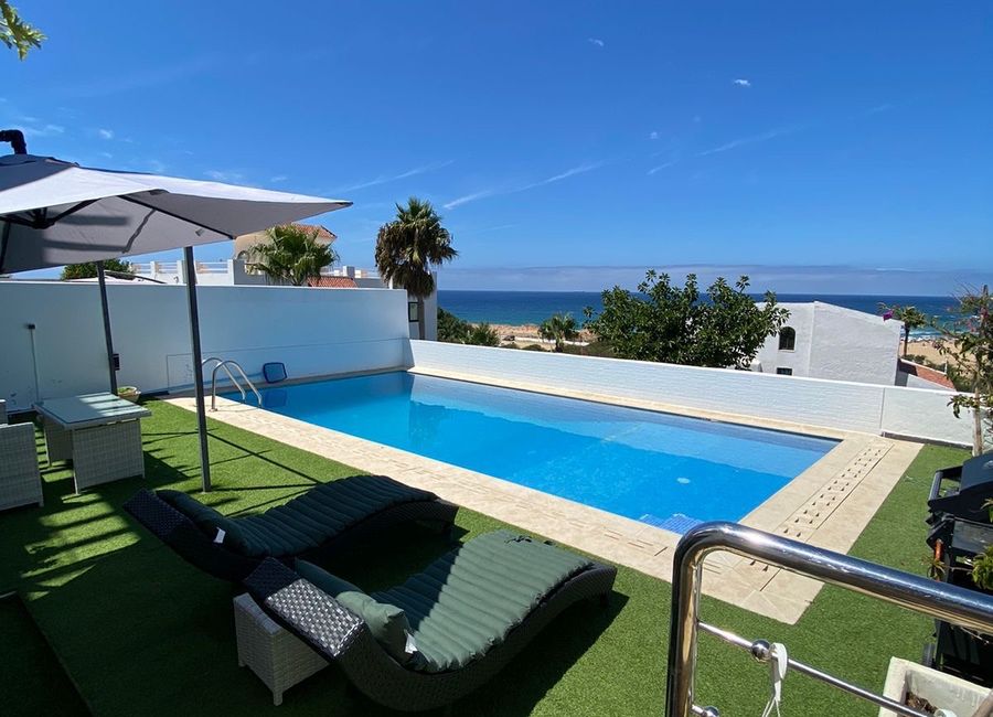 Photo 1 de Villa Piscine - Vue sur mer - Sans vis-a-vis