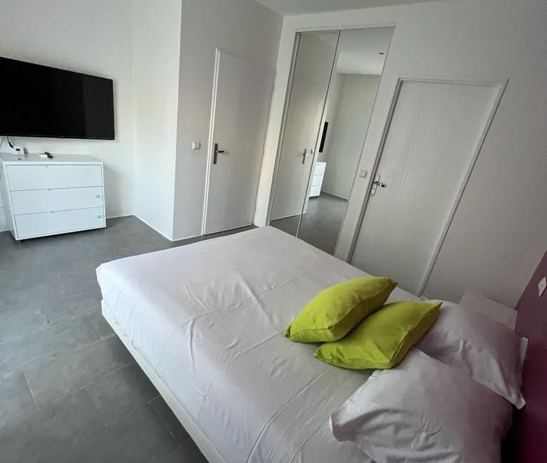 Photo 3 de Villa piscine privée pour 14 personnes, quartier chic.