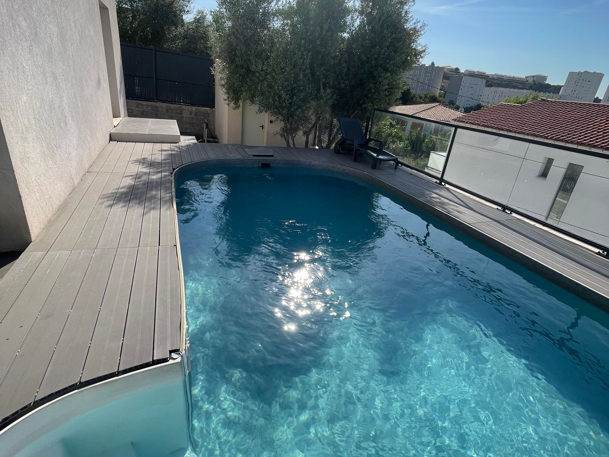 Photo de villa piscine vue mer
