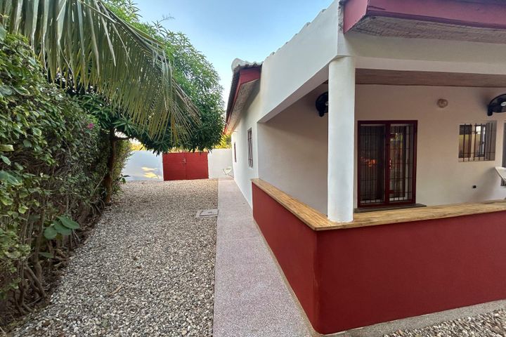 Villa avec piscine à deux pas de Saly Sénégal 