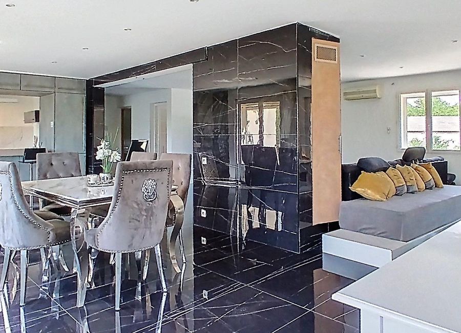 Photo 2 de villa sans vis à vis avec piscine / jaccuzi