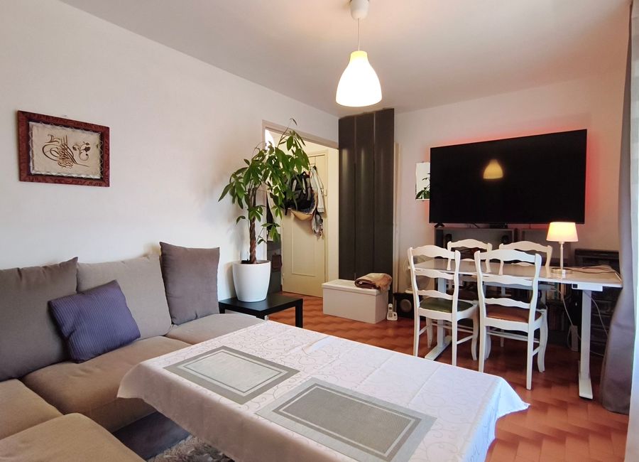 Photo 3 de 2 pieces avec balcon et parking