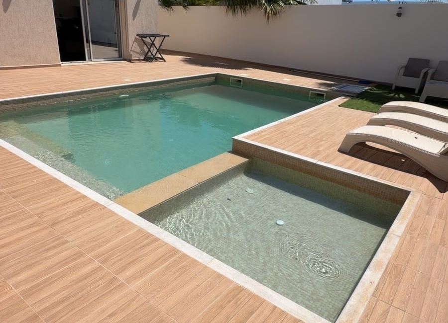 Photo 1 de JOLIE VILLA RUSICA AVEC PISCINE SANS VIS-À-VIS &BASSIN POUR ENFANTS 🌴 île de Djerba Tezdaine 