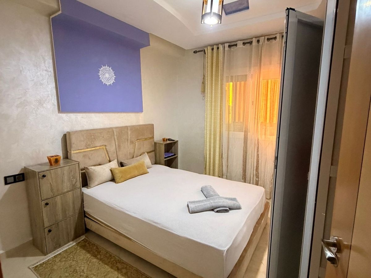 Photo de 🏡 **Élégant appartement meublé à louer à la journée à Tanger –  près de la gare routière** ✨