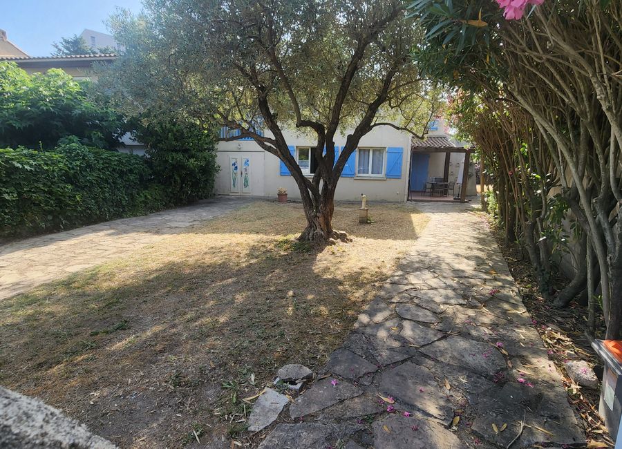 Photo 1 de Grande villa familiale