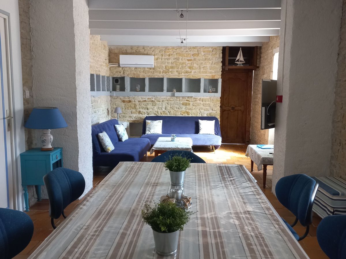 Photo de Gîte de l'Océan au Domaine de Fontsauzine 
