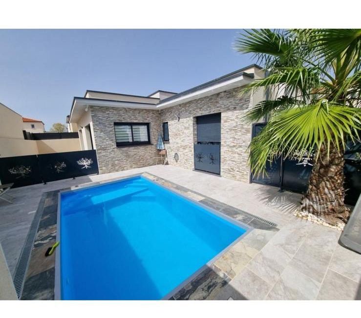 Photo 1 de Villa avec piscine