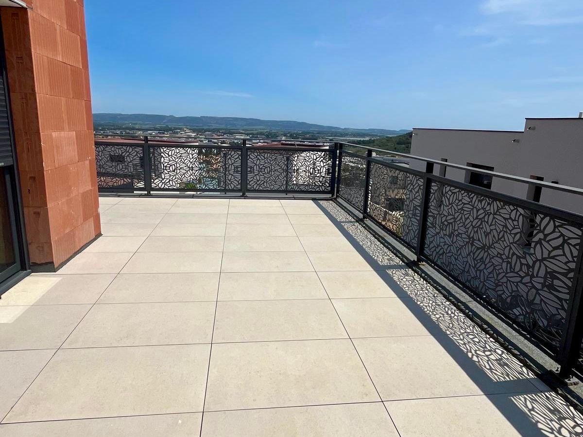 Photo de . Villa tout confort – Vue panoramique nature + petite vue mer