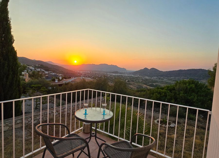 Photo 1 de Maison à Gata de Gorgos, Espagne avec piscine privée et magnifique vue sur montagne et mer Méditerranée