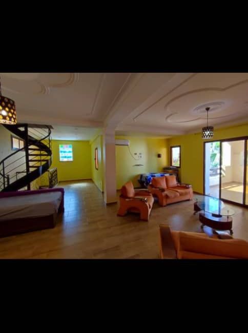 Photo 3 de location grand villa avec pscin privé a bni ksila en face port Béjaia Algérie