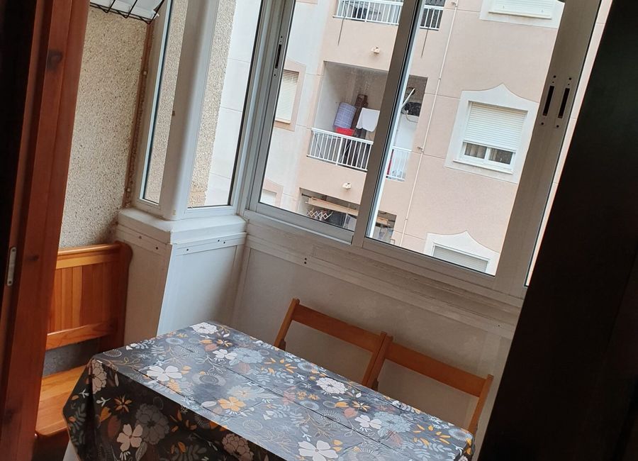 Photo 2 de Appartement de vaccances à torrevieja