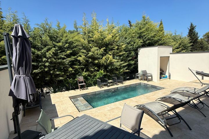 MAGNIFIQUE VILLA UZES