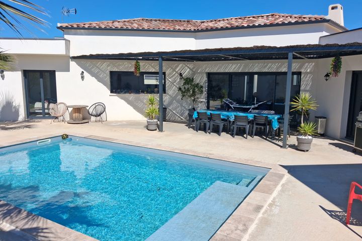 belle villa avec piscine