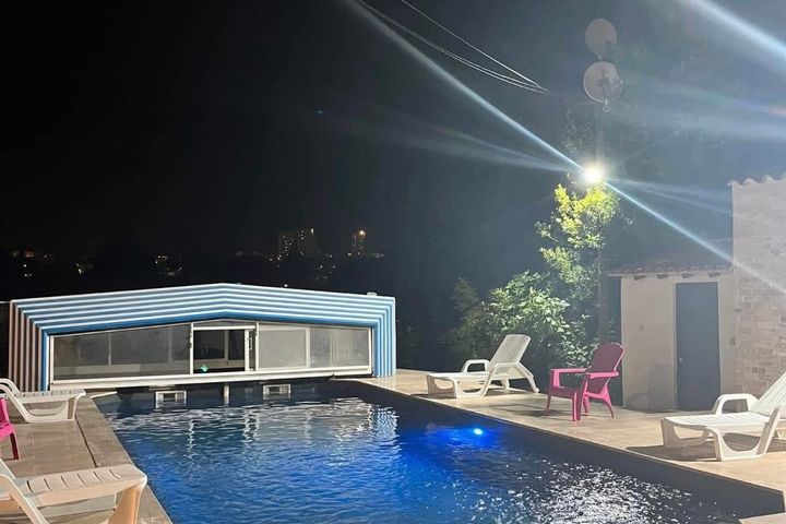 villa avec piscine 