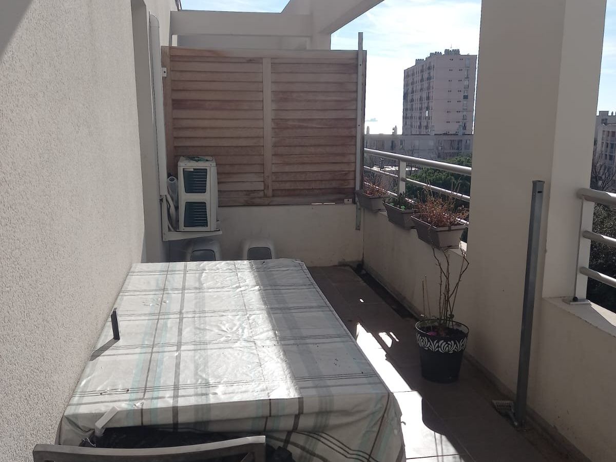 Photo de T2 au calme vue mer Marseille
