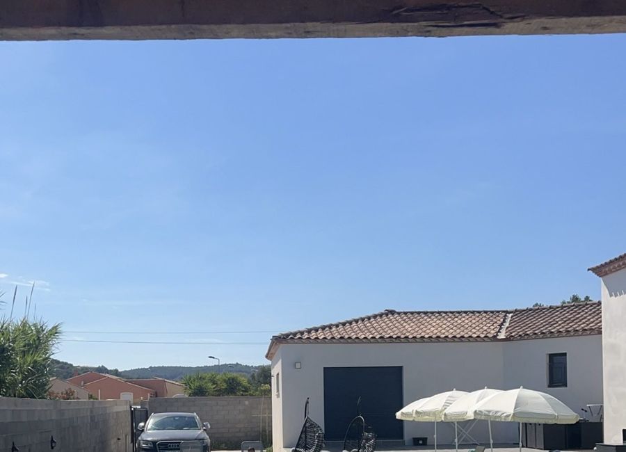 Photo 3 de Villa avec piscine sans vis à vis