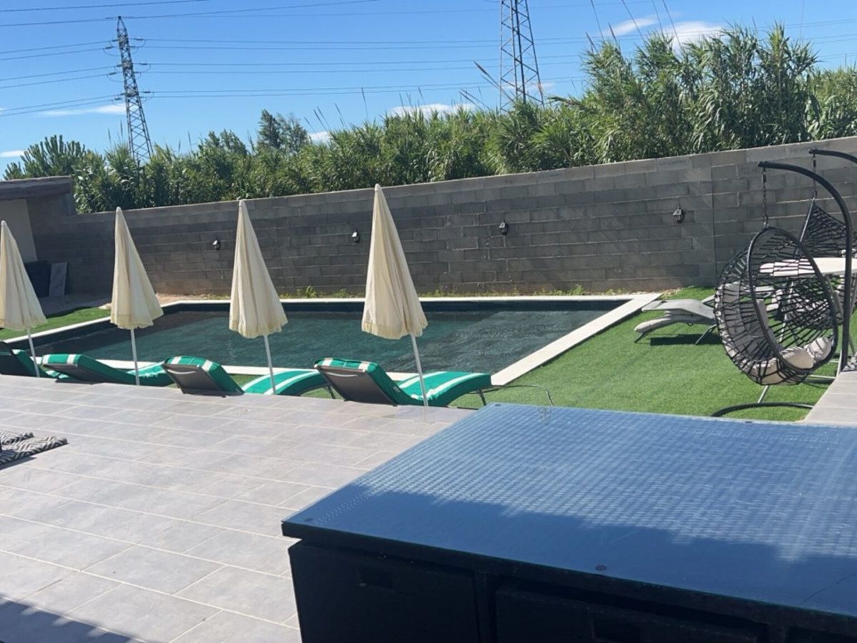 Photo de Villa avec piscine sans vis à vis