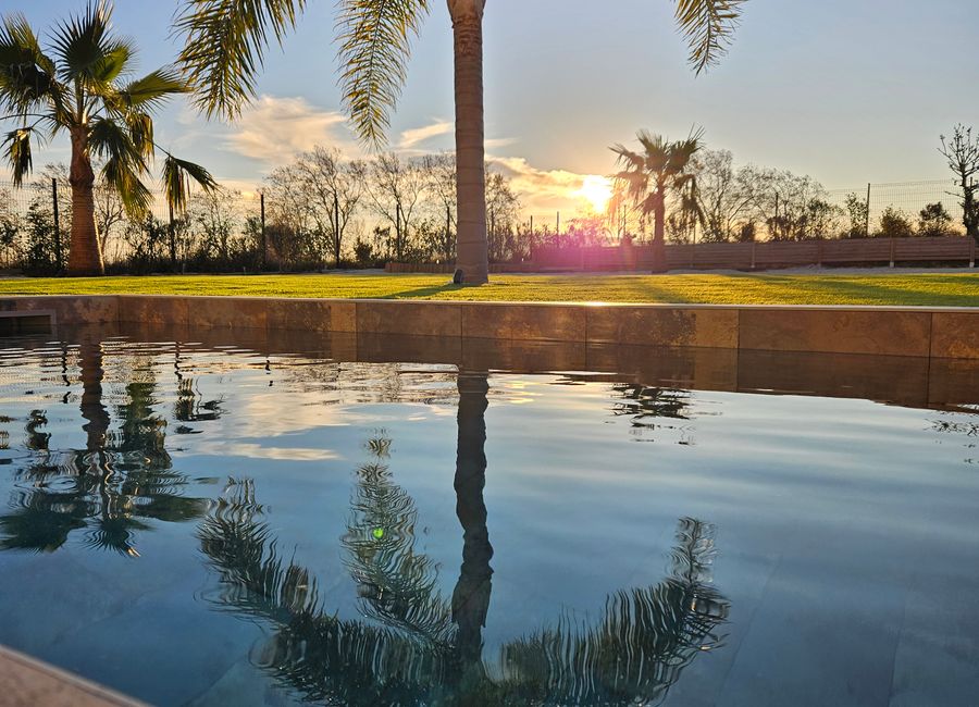 Photo 1 de BELLE VILLA AVEC PISCINE ET GRAND JARDIN