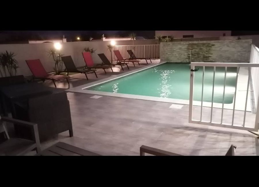 Photo 3 de location saisonnière Villa avec piscine privée à Perpignan 