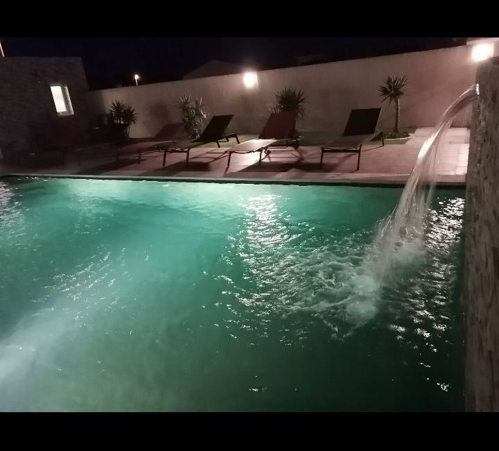 Photo 1 de location saisonnière Villa avec piscine privée à Perpignan 