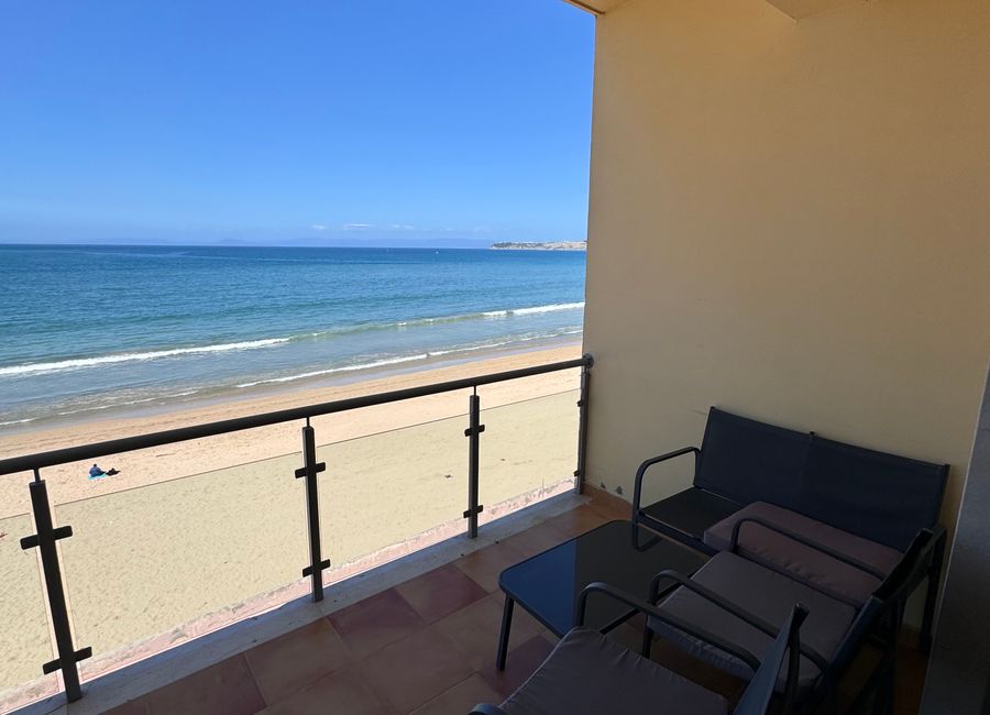Photo 1 de appartement vue mer à tanger et pieds dans l’eau 