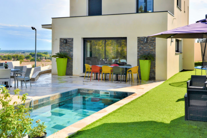 jolie villa avec piscine sans vis à vis