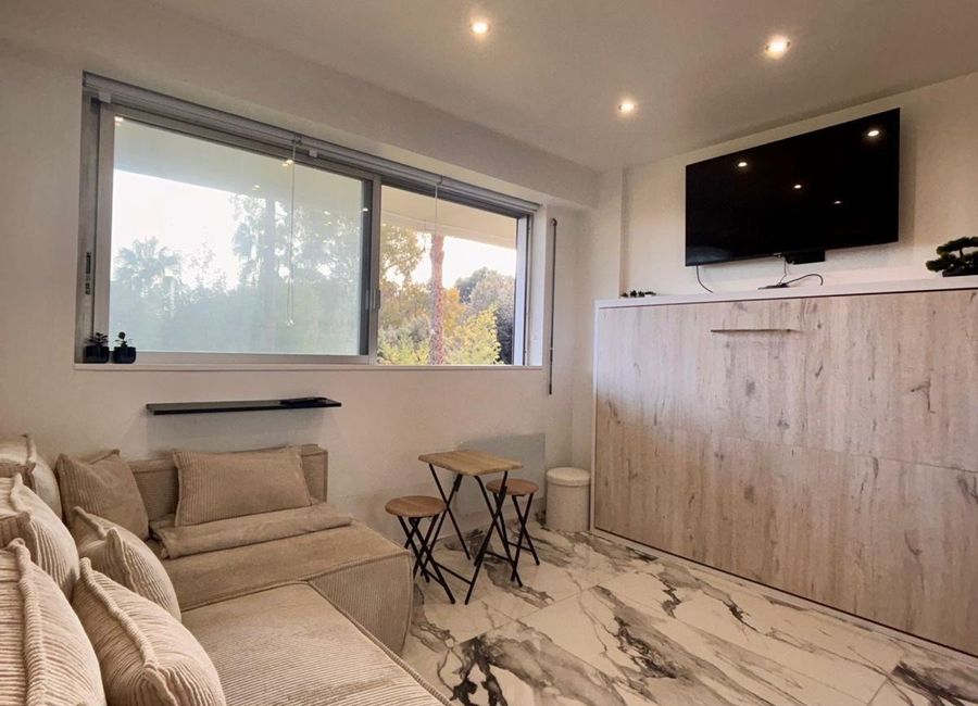 Photo 2 de luxury studio flat in Cannes French reviera 