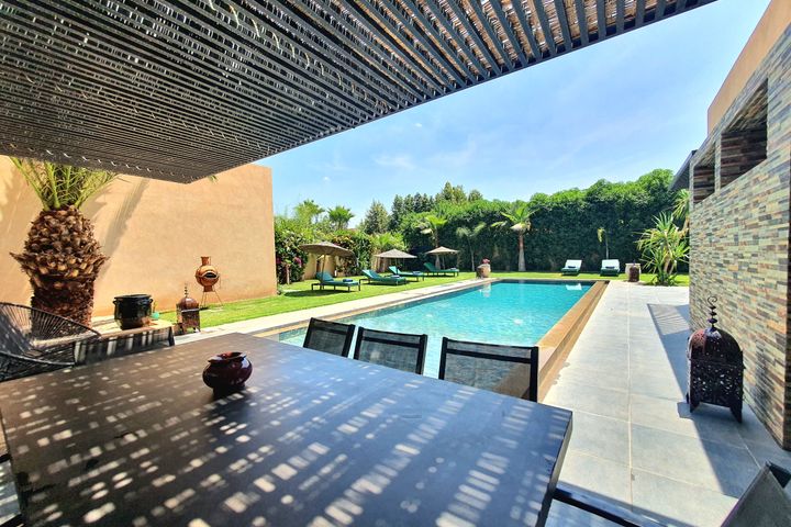 Villa sans vis a vis piscine chauffée offerte